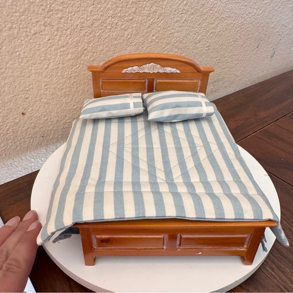 Vintage dollhouse furniture wood bed frame bed blue and white stripe bedding - Picture 2 of 8